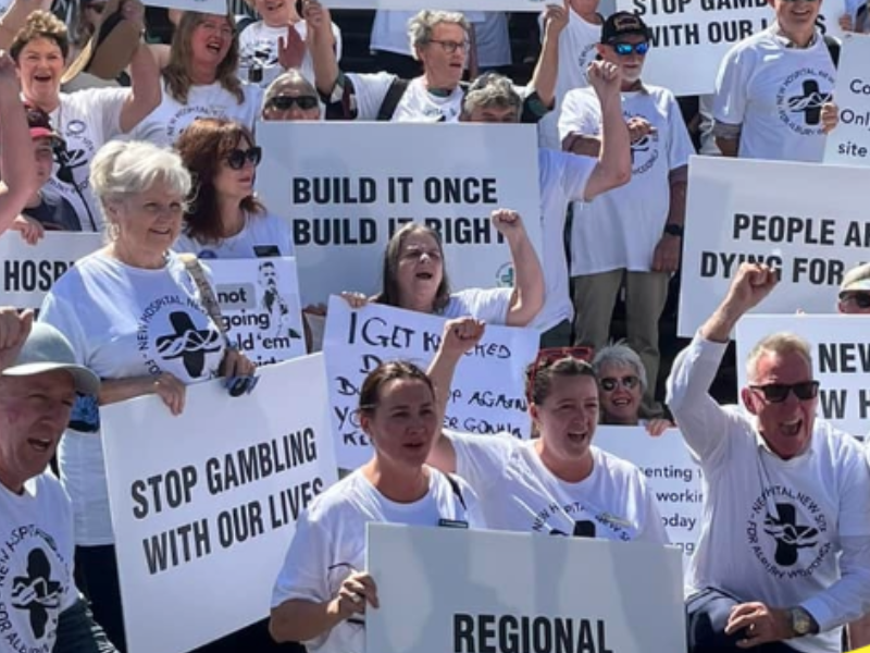 Crowd advocating for a new regional hospital greenfields site